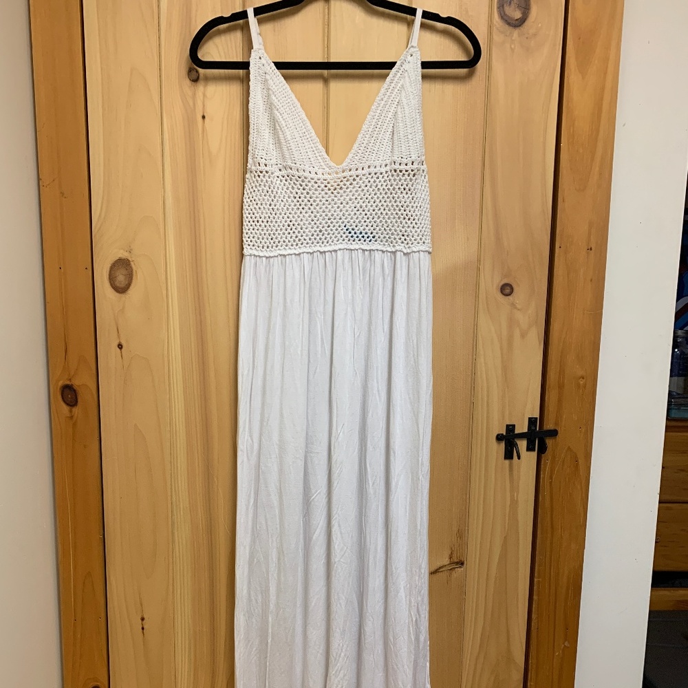 Comfy White Maxi Dress